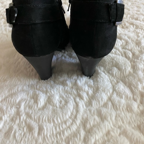 Booties - Picture 3 of 4